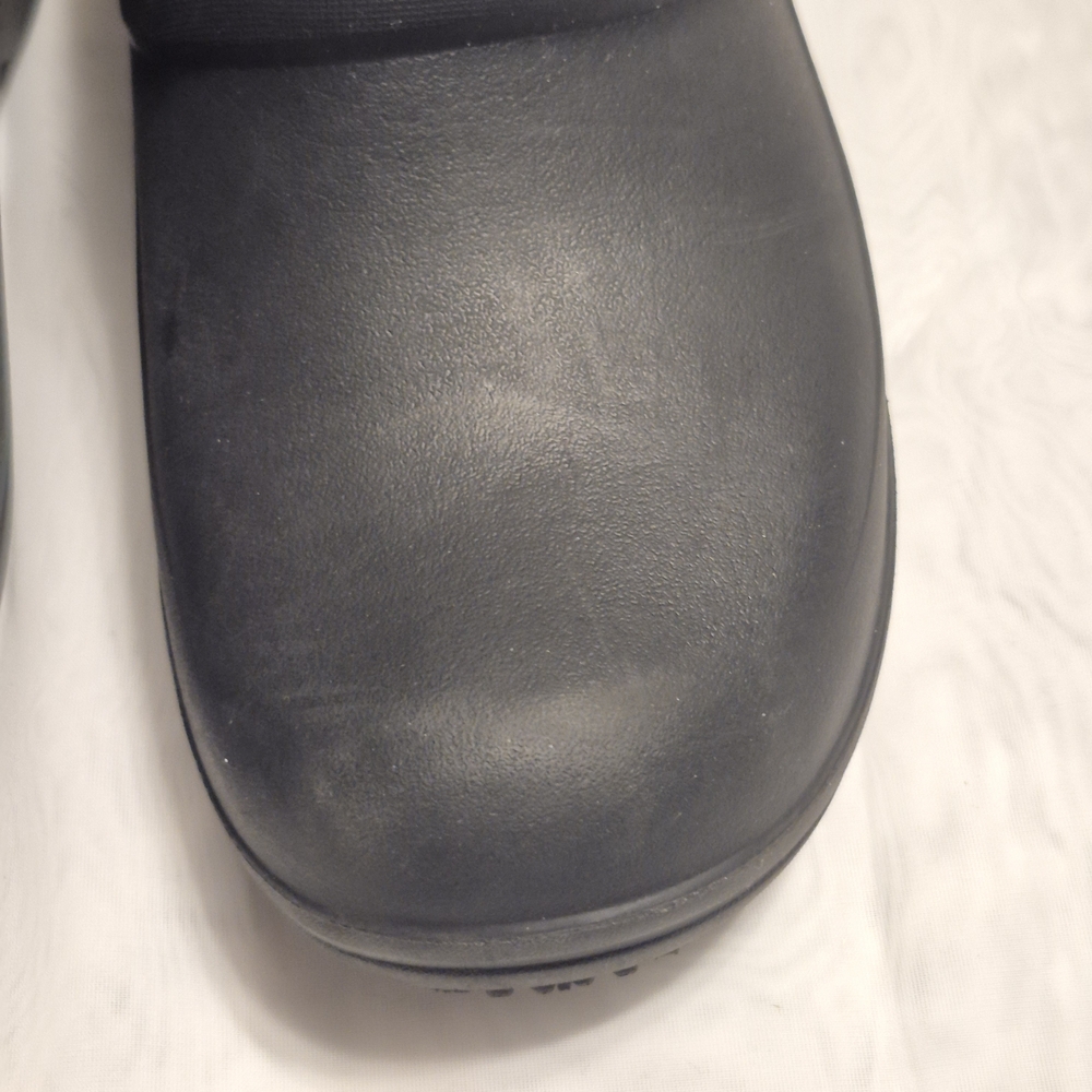 Women's Size 8W Black Crocs Clogs - Picture 3 of 7
